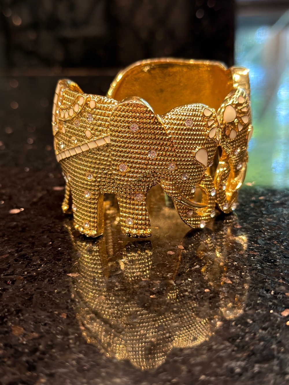 Lilly Pulitzer Gold Elephant Hinged Rhinestone Statement Bracelet - Picture 2 of 7
